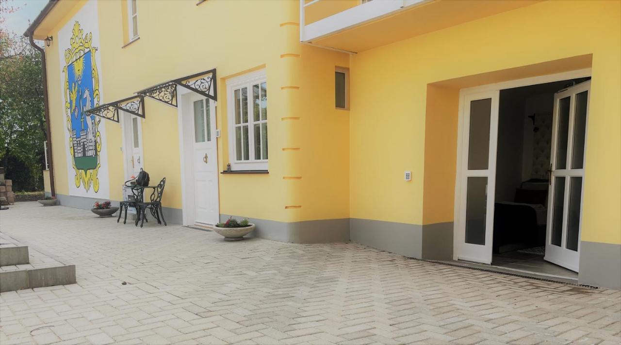 Villabaroque_Eger Exteriör bild